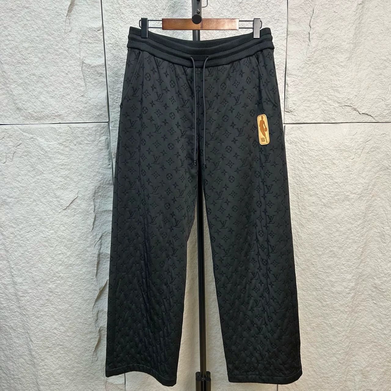 Louis Vuitton Louis Vuitton Monogram NBA Patch Casual Pants Size M Size US 32 / EU 48 - 1 Thumbnail