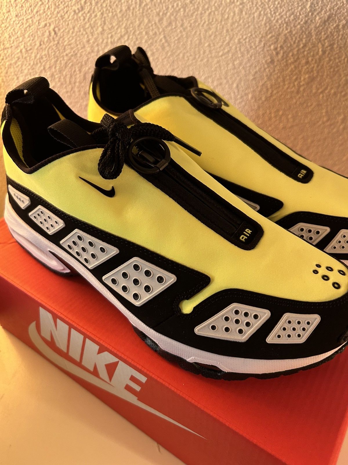 Nike Nike air max SNDR Size US 9 / EU 42 - 3 Thumbnail