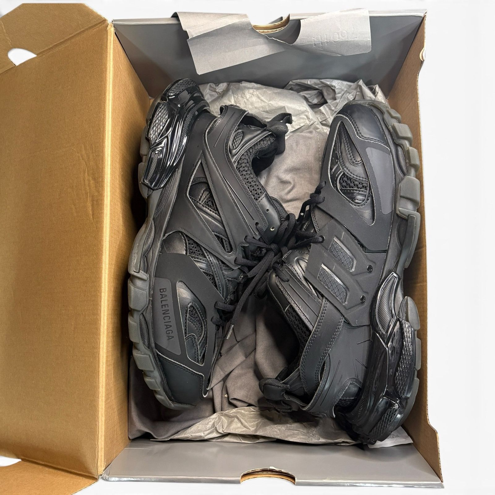 Balenciaga Balenciaga Runner Sneaker Black size 43 fits 10-10.5