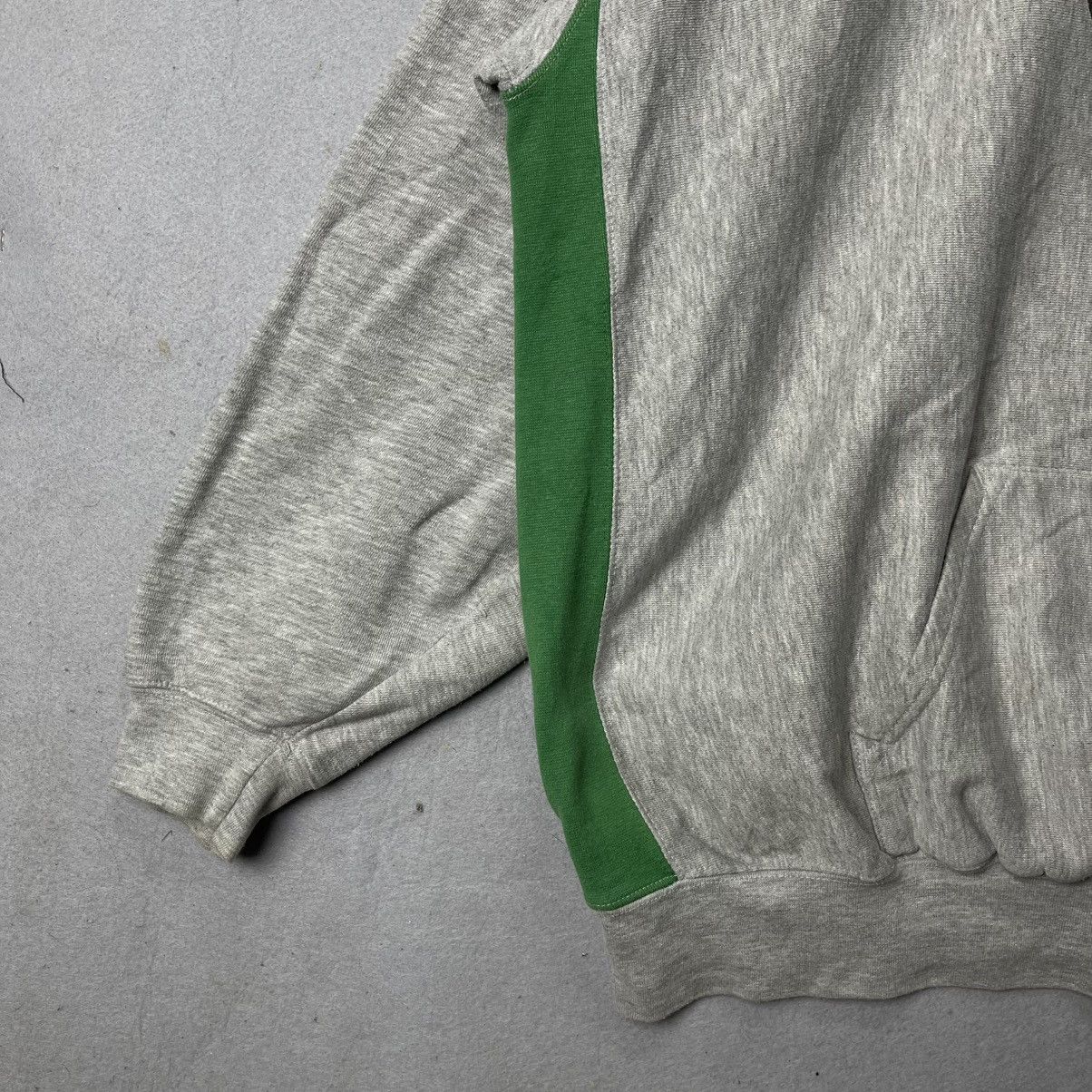 Vintage 2000s Badger Sport “Molly’s Pub Kegs & Legs Softball” Hoodie Size US XXL / EU 58 / 5 - 5 Thumbnail