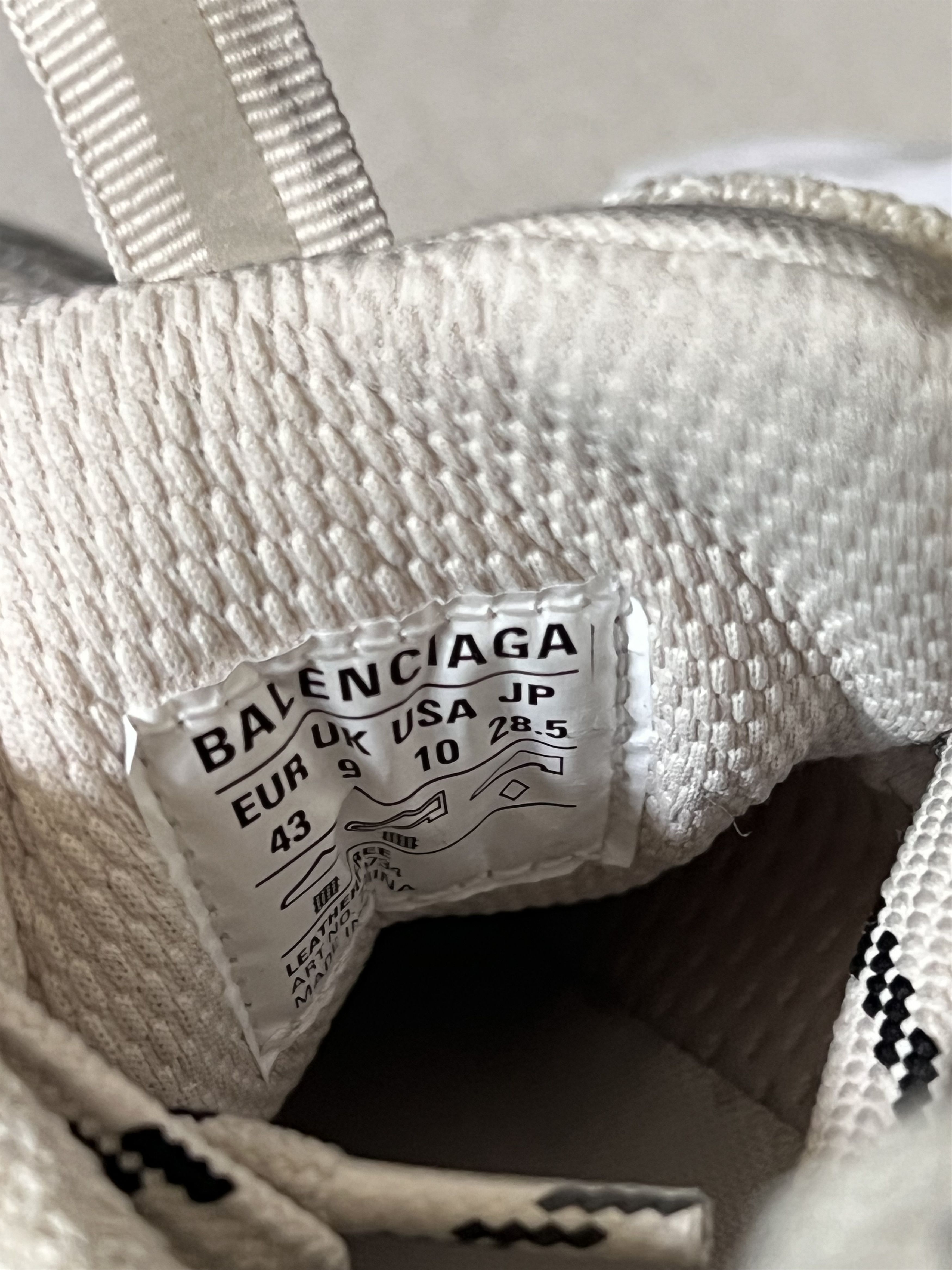 Balenciaga Balenciaga 3XL Sneakers in Beige Destroyed Canvas Size US 10 / EU 43 - 8 Thumbnail