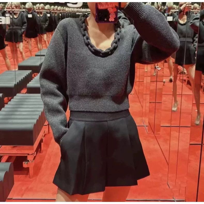 Alexander Wang Alexander Wang Short Style Sweater- Size S / US 4 / IT 40 - 4 Thumbnail