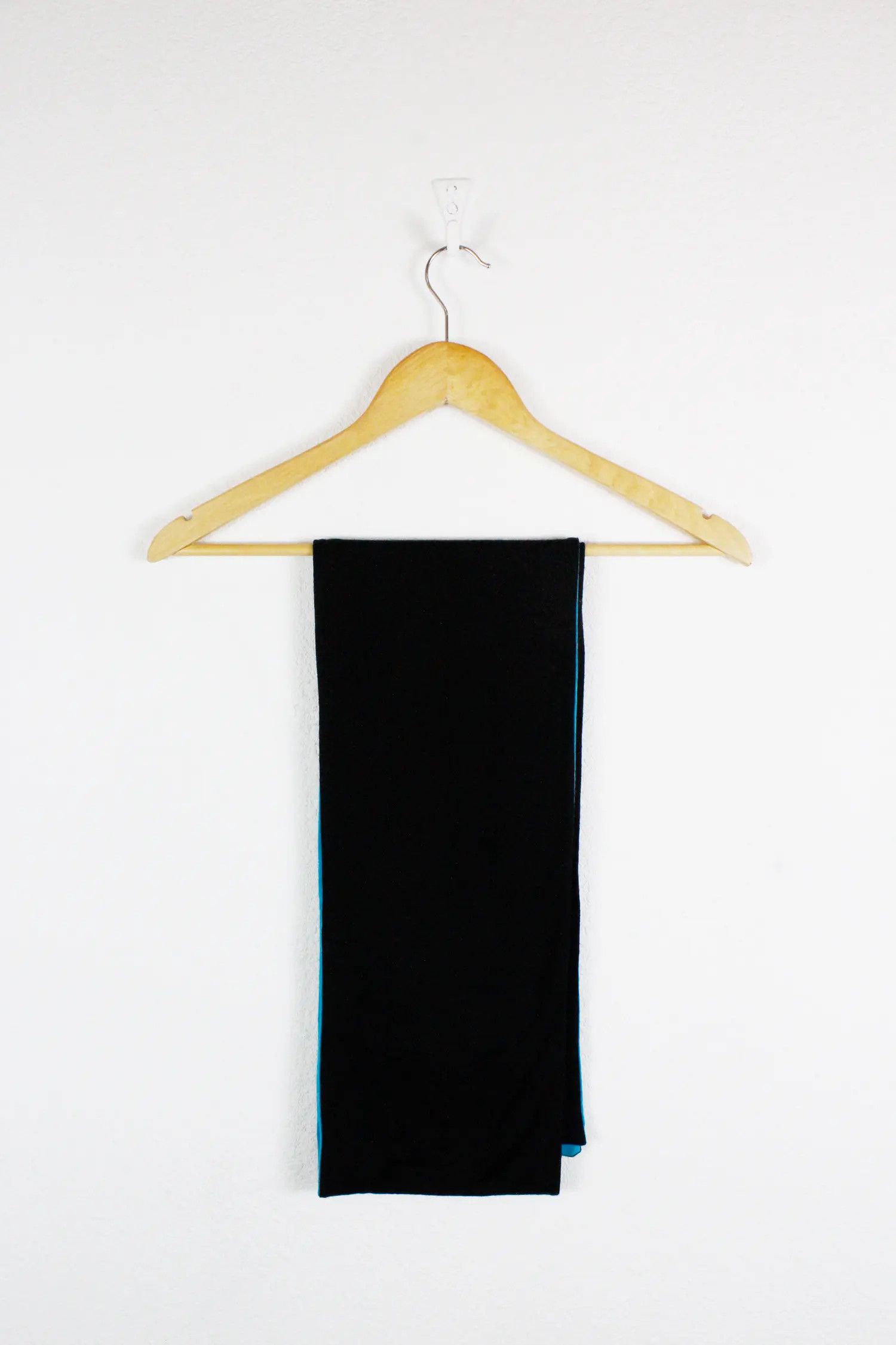 John Smedley John Smedley Two Tone Blue Black New Zealand Wool Scarf Size ONE SIZE - 4 Thumbnail