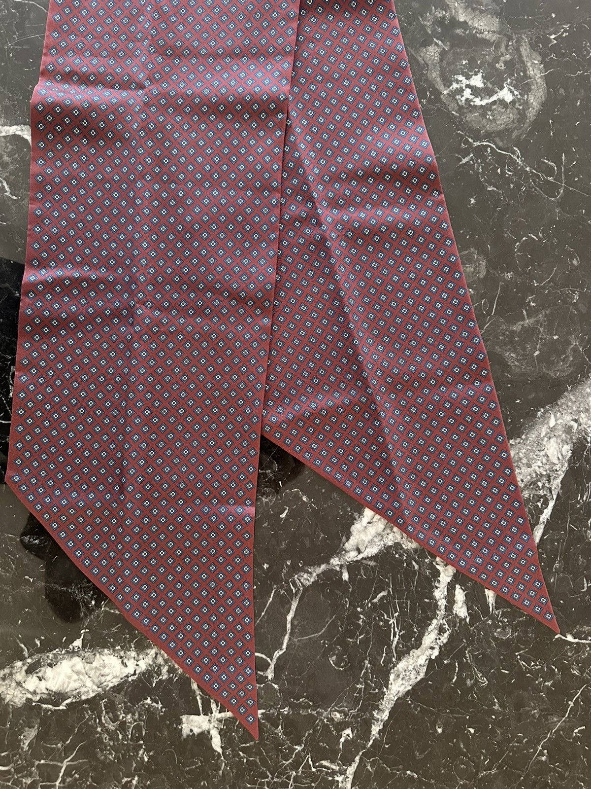 Celine 23AW Silk Scarf Burgundy Paisley Size ONE SIZE - 7 Thumbnail