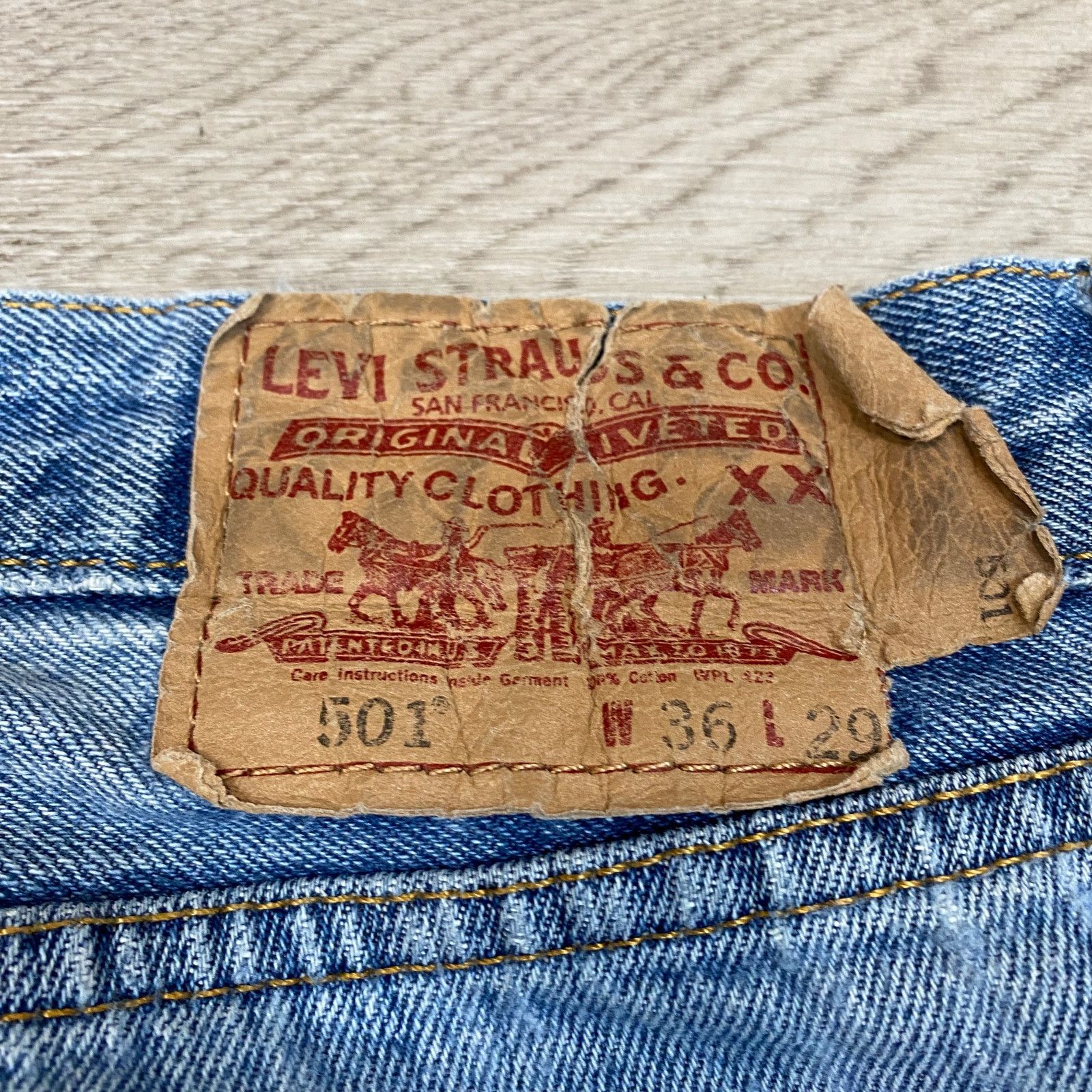 Levi's Vintage Y2K Levi's 501 Straight Leg Button Fly Jeans 35x29 Size US 35 - 3 Thumbnail
