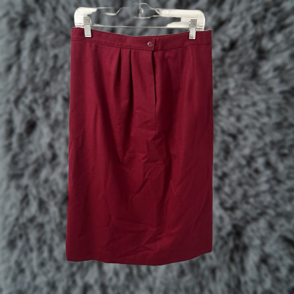 Pendleton VINTAGE Pendleton Skirt Womens Size 14 Tall Red Made In USA 100% Wool Pleated Skirt Size 36" / US 14 / IT 50 - 1 Thumbnail
