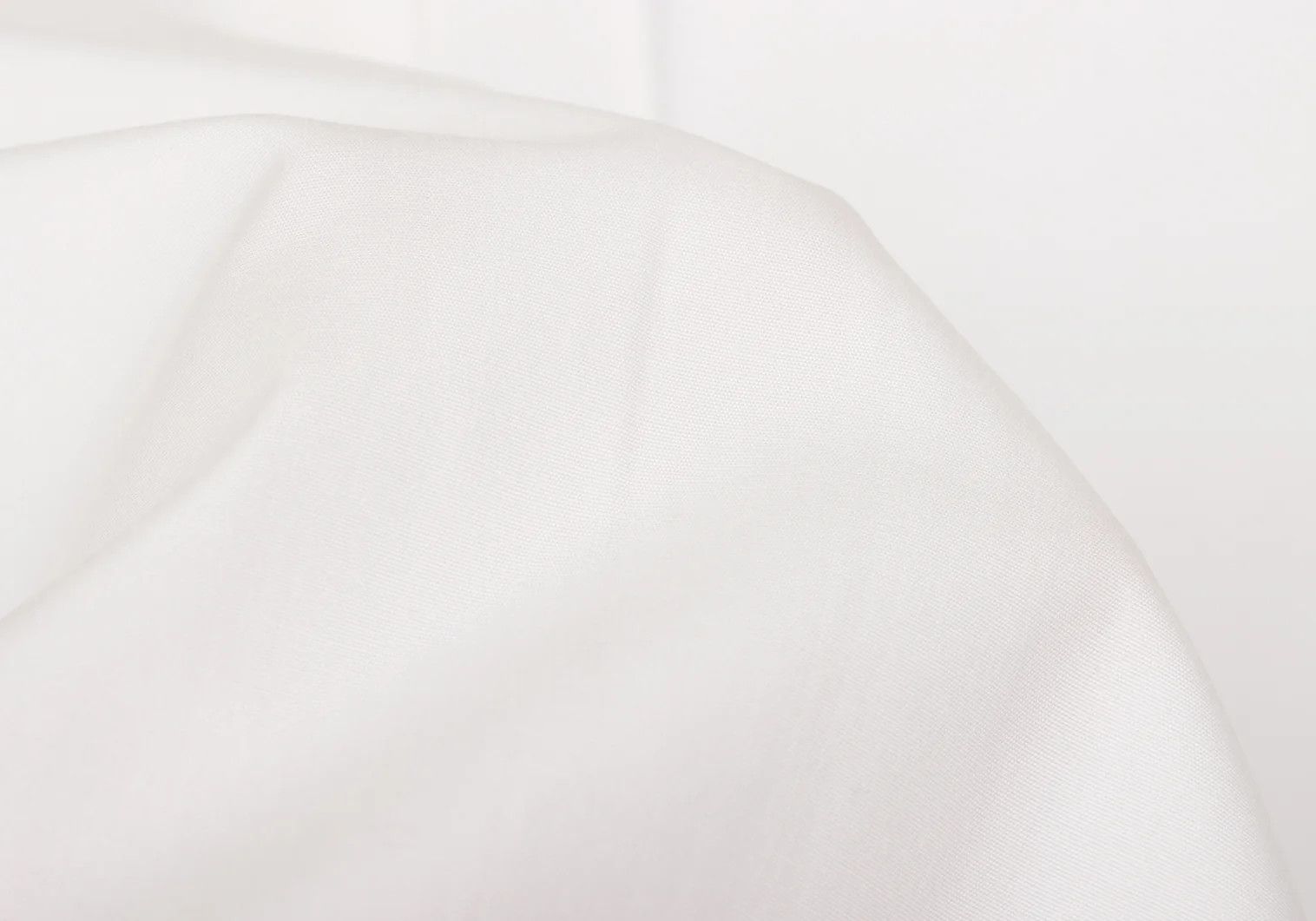 Issey Miyake Front Pleat Shirt in White, Size L Size US L / EU 52-54 / 3 - 14 Thumbnail