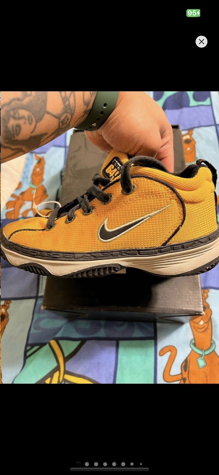 image of 00S Nike 6453 Basketball Shoe 5-6 in Yellow, Men's