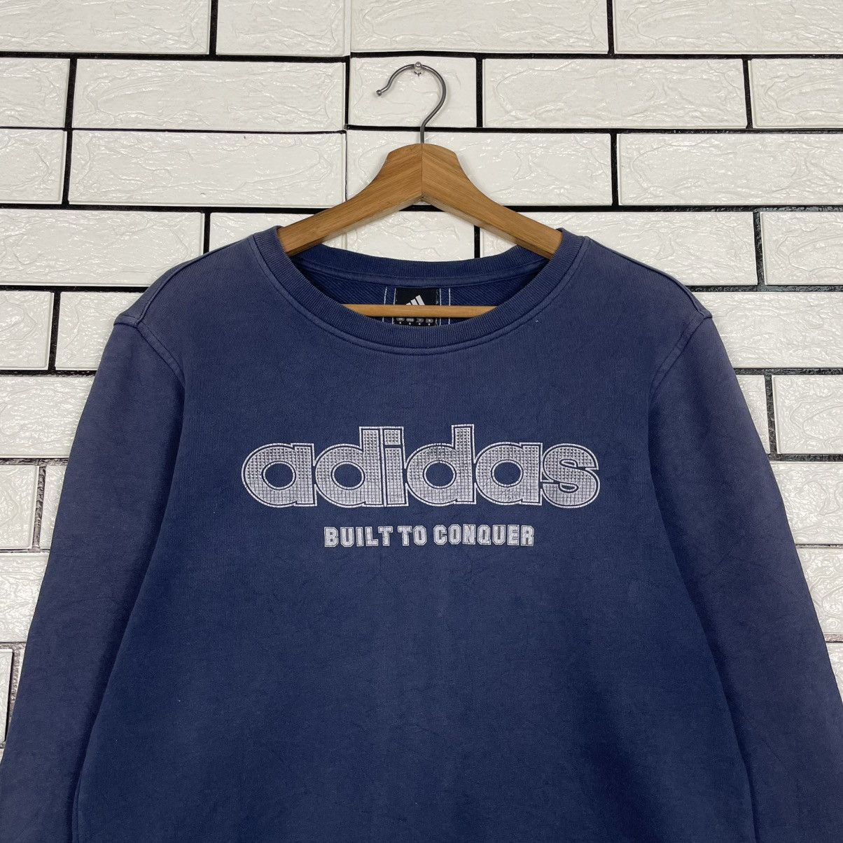 Adidas Adidas Three Stripes Crewneck Sweatshirt Size US S / EU 44-46 / 1 - 2 Thumbnail