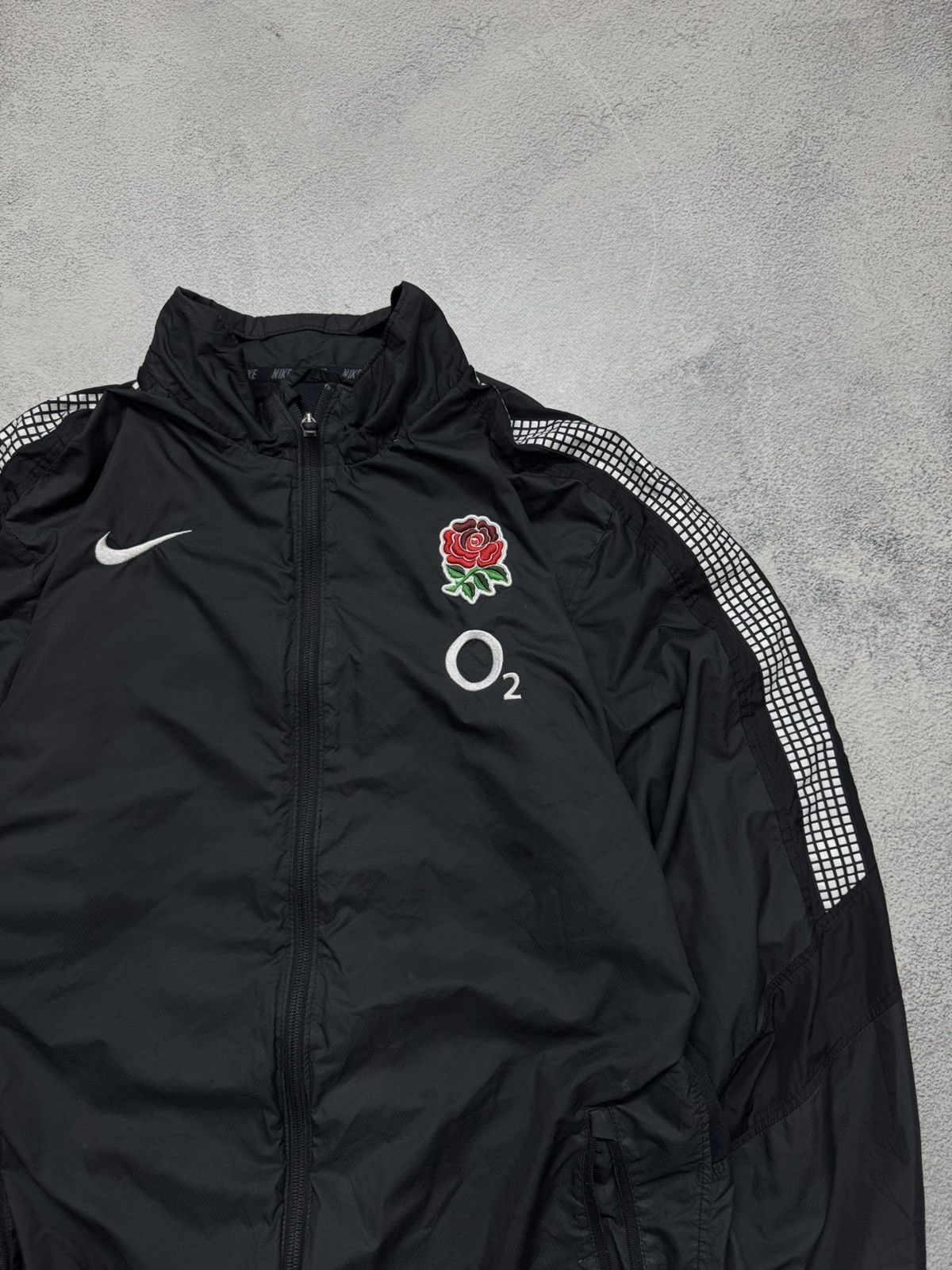 Nike Vintage Nike England O2 Rugby Full Zip Jacket Rose Size US L / EU 52-54 / 3 - 5 Thumbnail