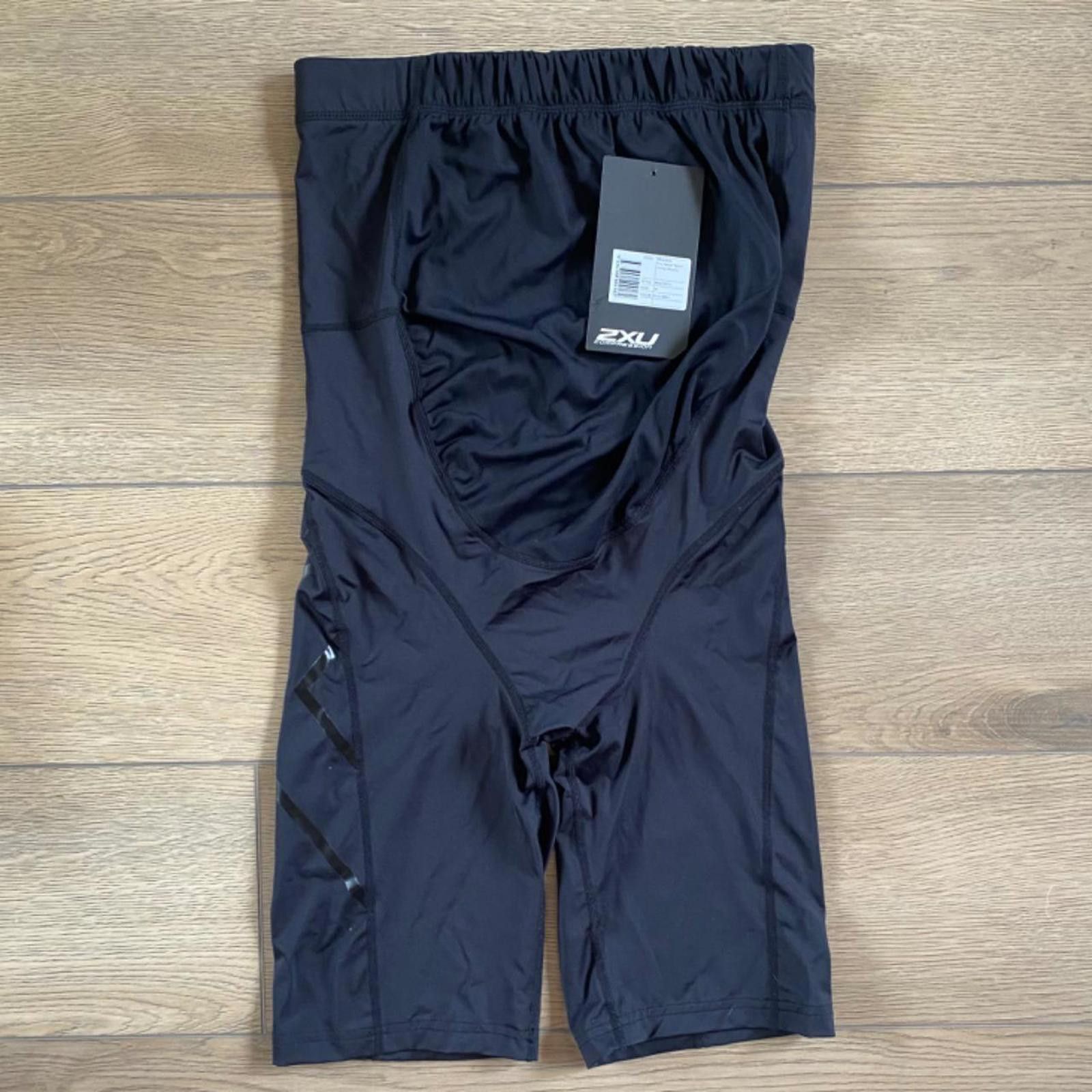 2XU 2XU Maternity Workout/Gym Shorts, Black Stretchy Pregnancy Size 32" / US 10 / IT 46 - 5 Thumbnail
