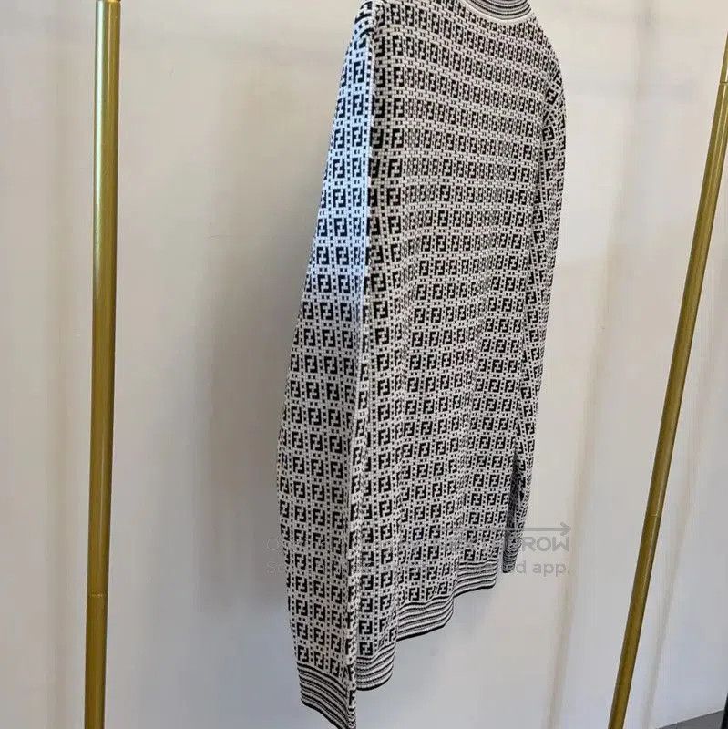 Fendi Fendi Black Knit Long Sleeve Sweater for Men . Size US XL / EU 56 / 4 - 3 Thumbnail