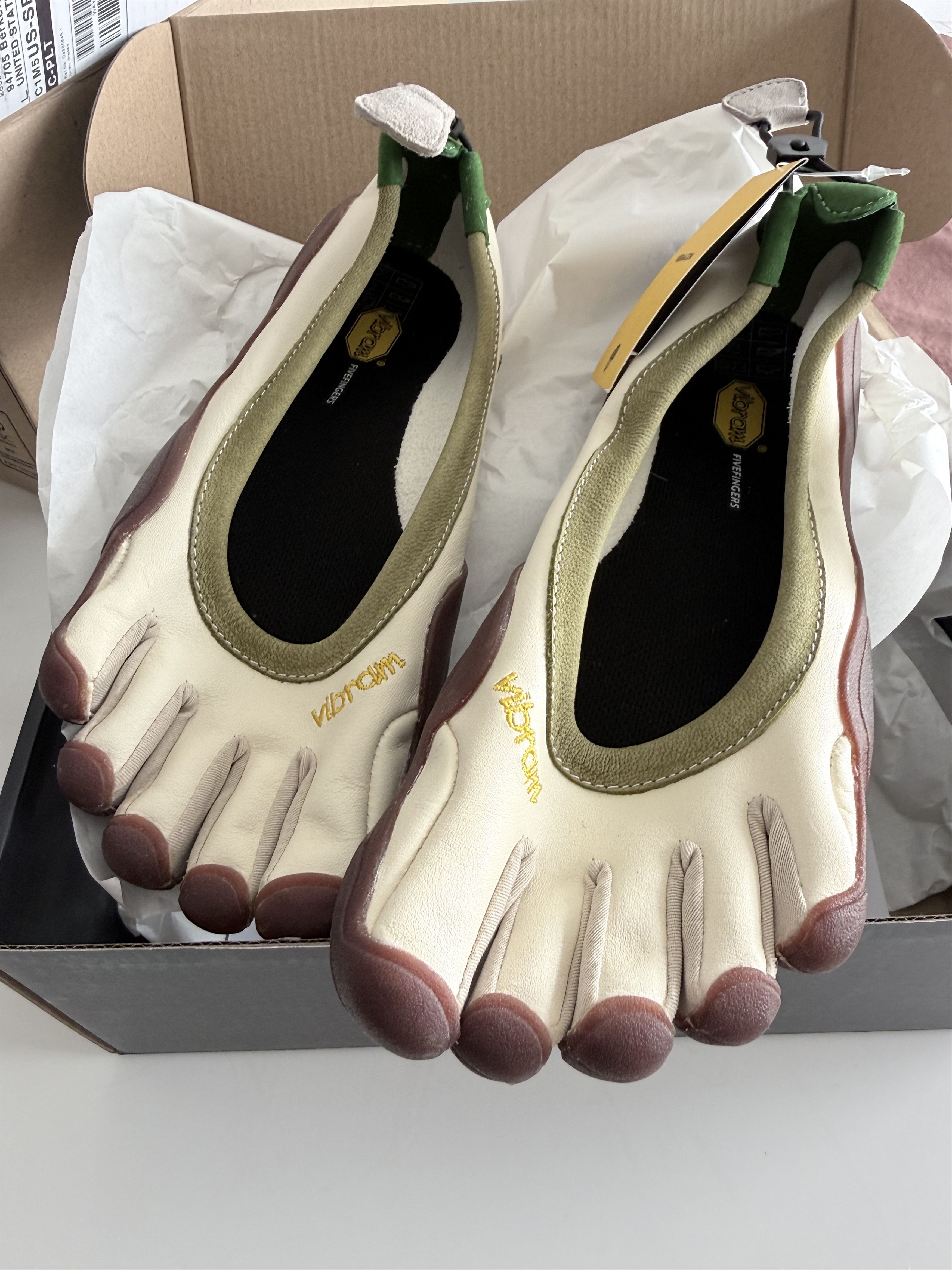 Vibram NWT Classic Evo five fingers Butter/Earth Red/Green Size US 8 / IT 38 - 2 Thumbnail