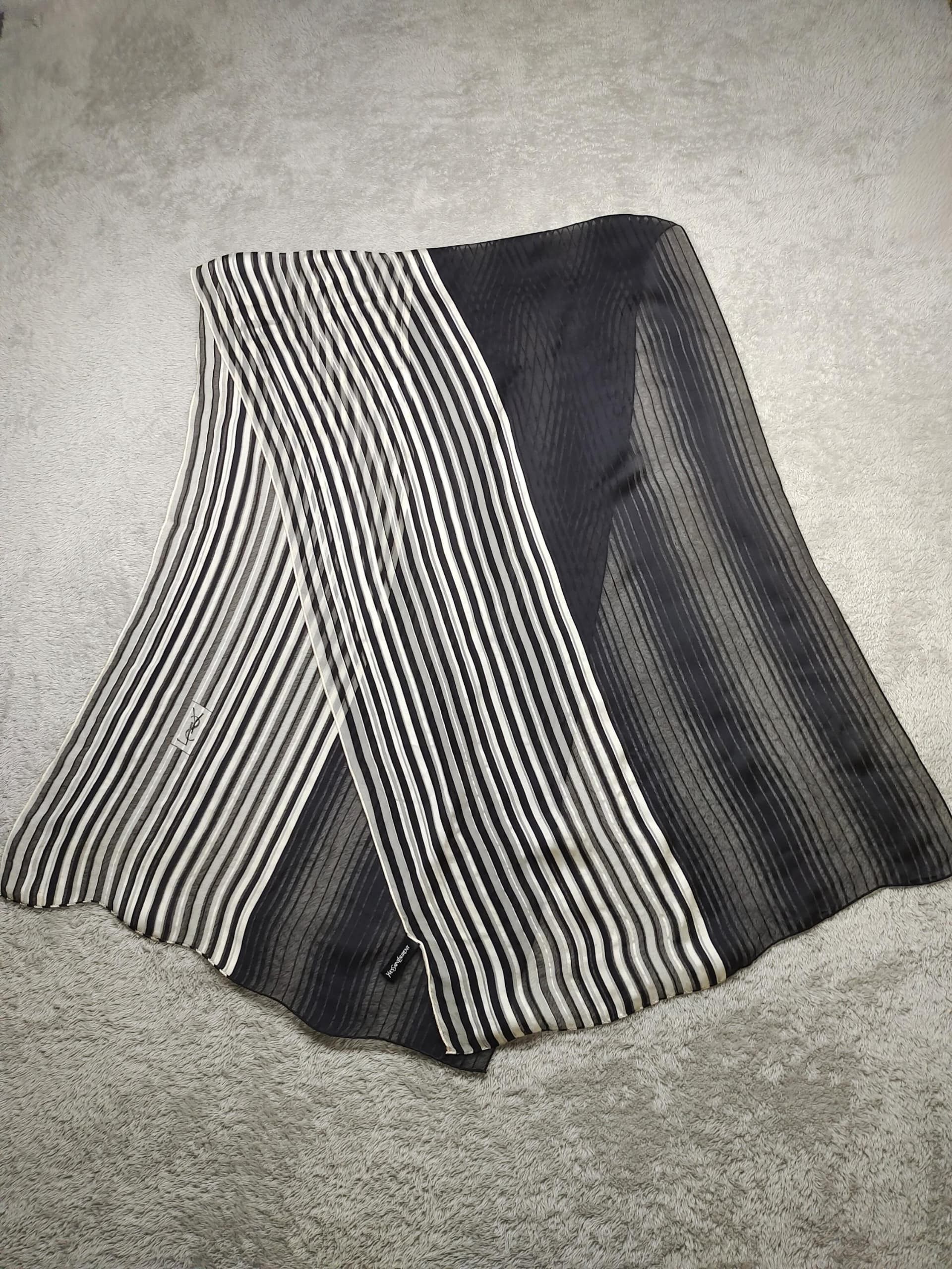 Yves Saint Laurent Vintage Yves Saint Laurent Striped Scarf Black and White Size ONE SIZE - 1 Thumbnail