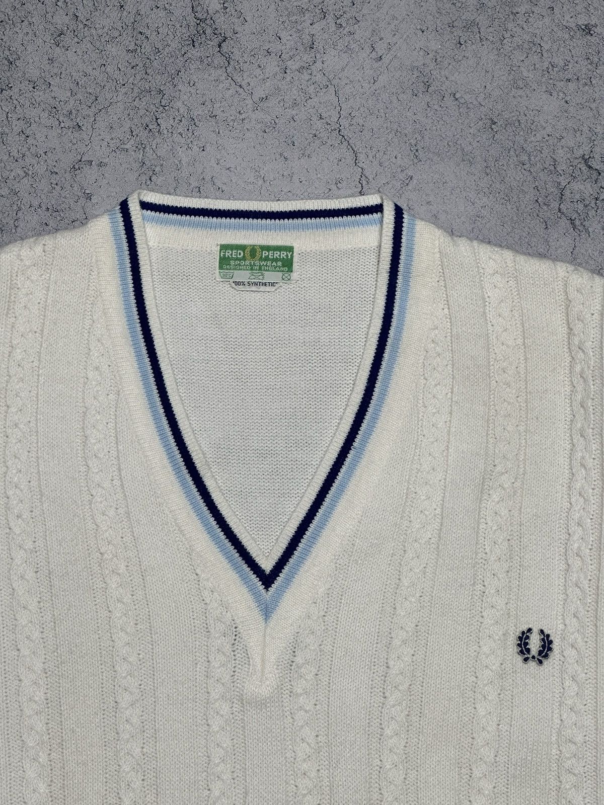 Fred Perry Vintage 80s Freed Perry V-Neck Knit Sweater Size US L / EU 52-54 / 3 - 5 Thumbnail