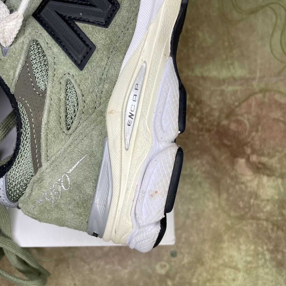 JJJJound × New Balance jjjound new balance 990v3 olive size 5.5 M990JD3 Size US 5.5 / EU 38 - 2 Thumbnail