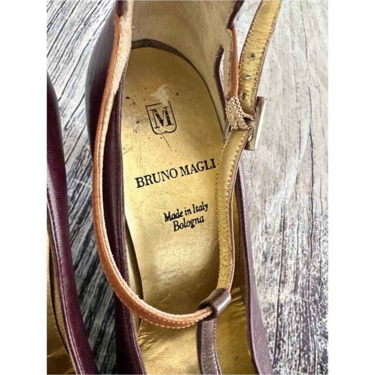 Bruno Magli Vintage Bruno Magli T-Strap Brown Two-Tone Women's Heels Size US 6.5 / IT 36.5 - 4 Thumbnail