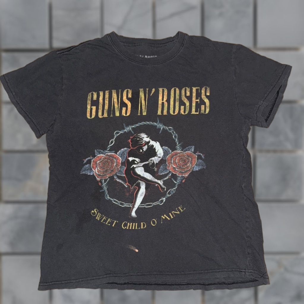 Vintage Guns N’ Roses T-Shirt Black L Men 20x24 Sweet Child O’ Mine Rose Vintage Fade Size US L / EU 52-54 / 3 - 1 Thumbnail