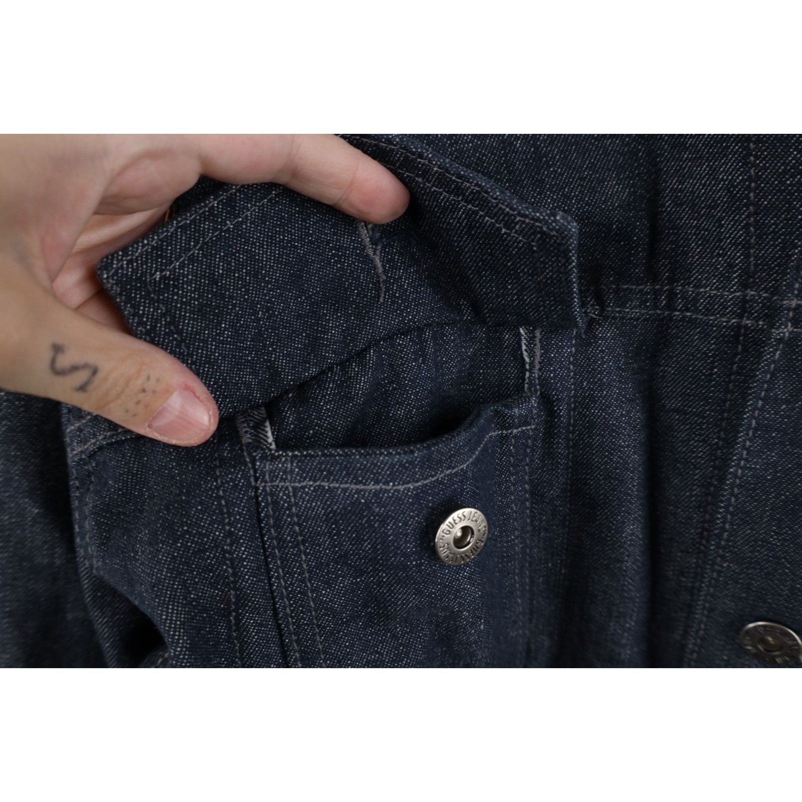 Guess Vintage 90s Guess Faded Spell Out Denim Jean Trucker Jacket Size US L / EU 52-54 / 3 - 7 Thumbnail