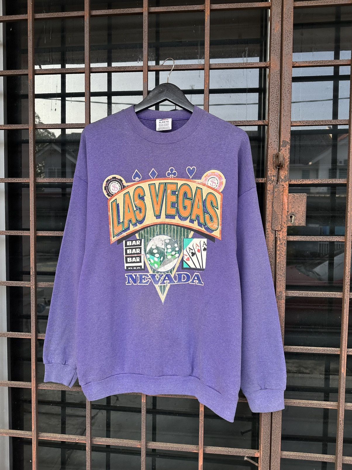 Vintage Thrashed Vegas Tee Faded Distressed ERD GRUNGE Crewneck Size US L / EU 52-54 / 3 - 4 Thumbnail