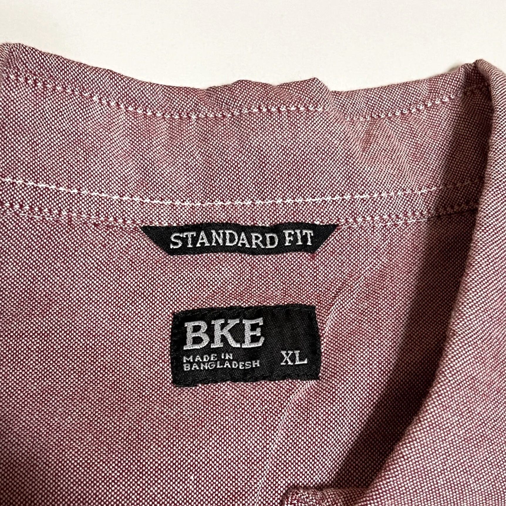 Vintage BKE Mens Button-Down Standard Fit Long Sleeve Shirt XL Red / Pink Size US XL / EU 56 / 4 - 8 Thumbnail