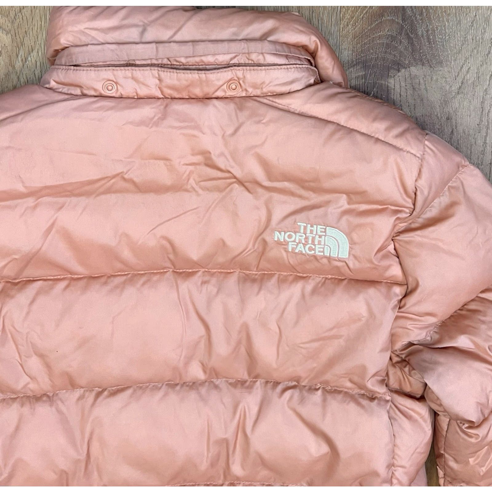 The North Face The North Face Women's Metropolis Parka III Puffer Jacket XS Rose Dawn No Hood Spots Size XS / US 0-2 / IT 36-38 - 7 Thumbnail