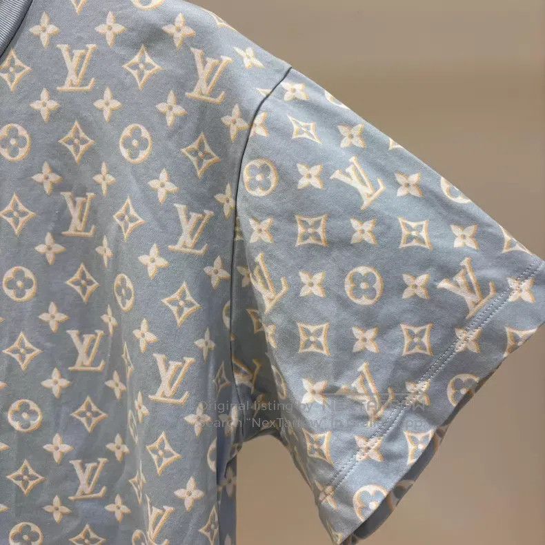 Louis Vuitton Louis Vuitton Round neck full logo short sleeve Size US M / EU 48-50 / 2 - 4 Thumbnail