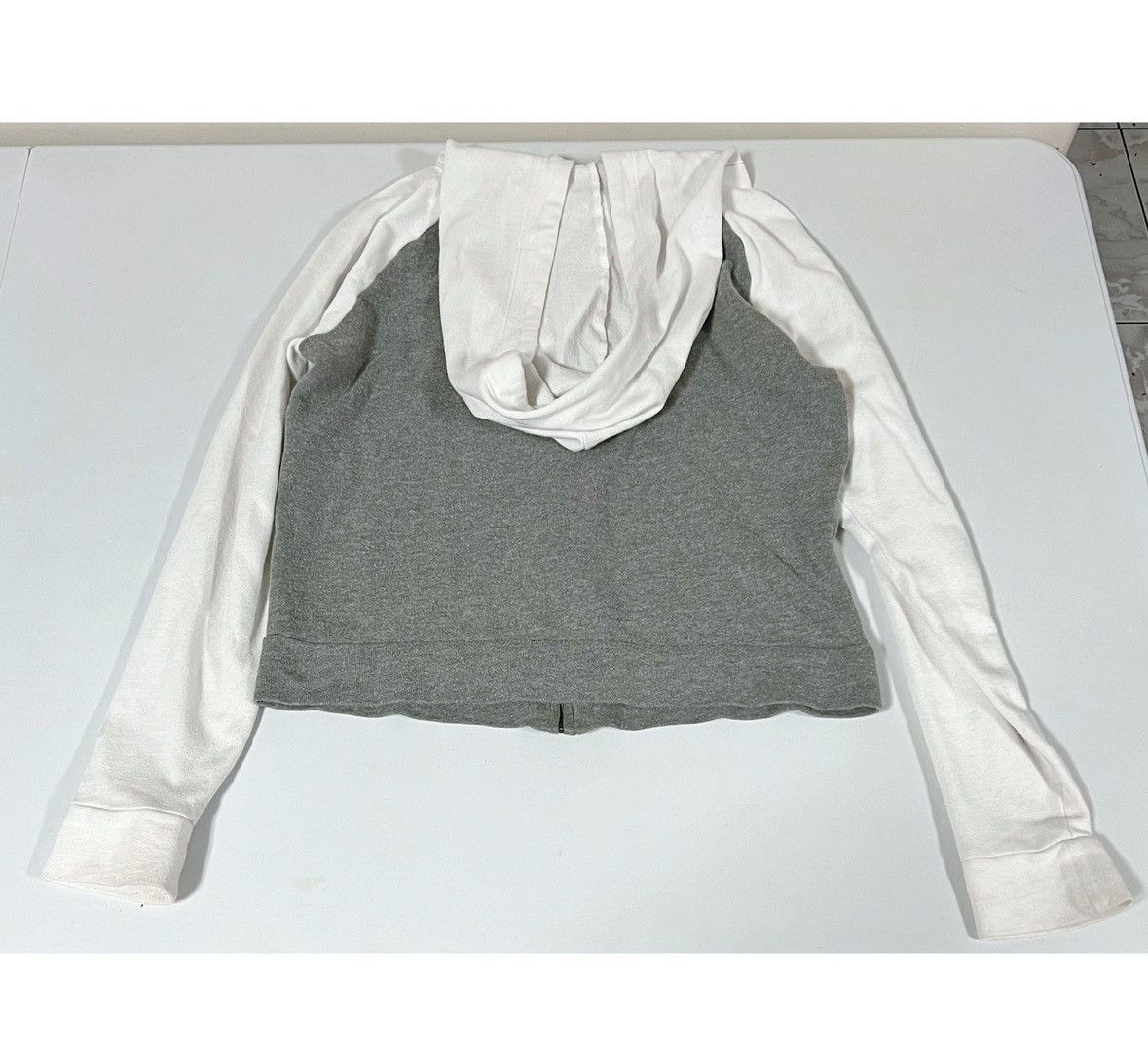 Victoria's Secret Gray Grey White Zipper Sweater Sweatshirt Hoodie Size XS 🩶🤍 Size XS / US 0-2 / IT 36-38 - 2 Thumbnail