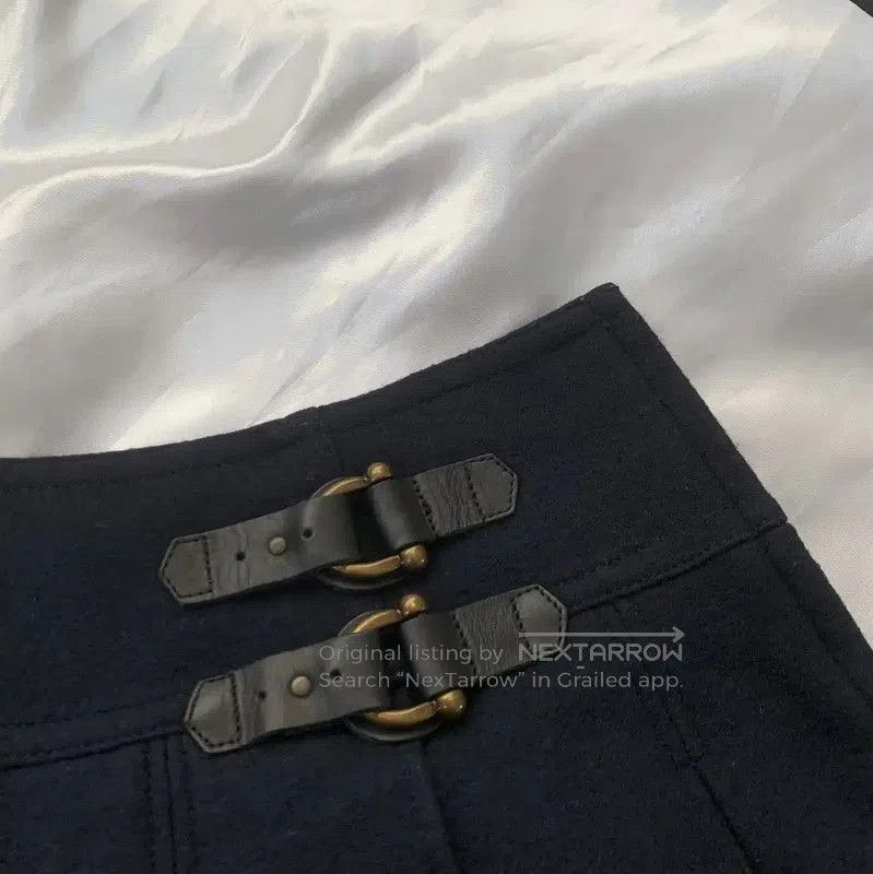 Burberry Burberry Pleated Wool Mini Skirt in Dark Blue. Size 24" / US 00 / IT 34 - 5 Thumbnail