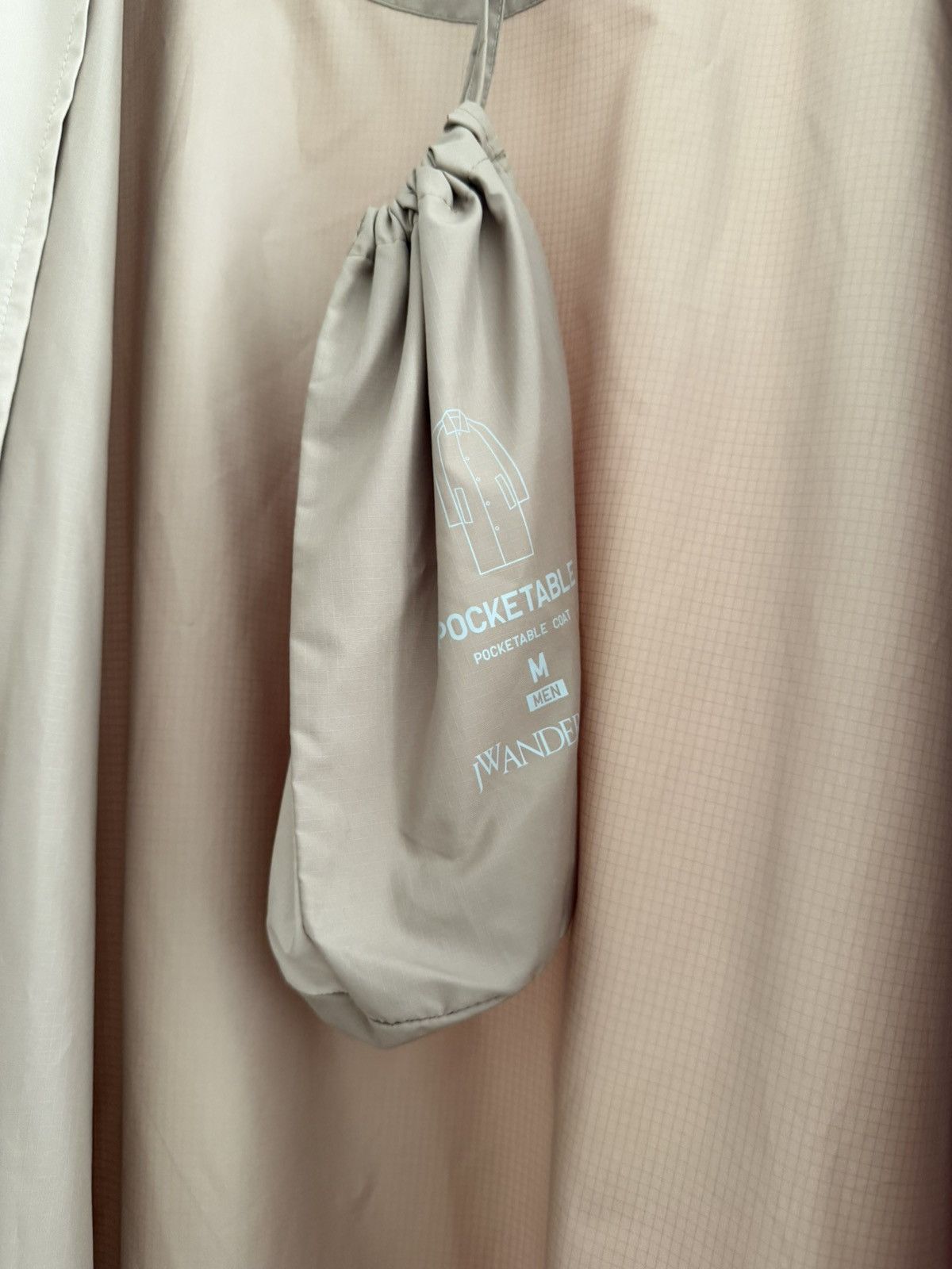JW Anderson × Uniqlo JW Anderson Uniqlo Ovesized Cloaks Coat Size US M / EU 48-50 / 2 - 11 Thumbnail