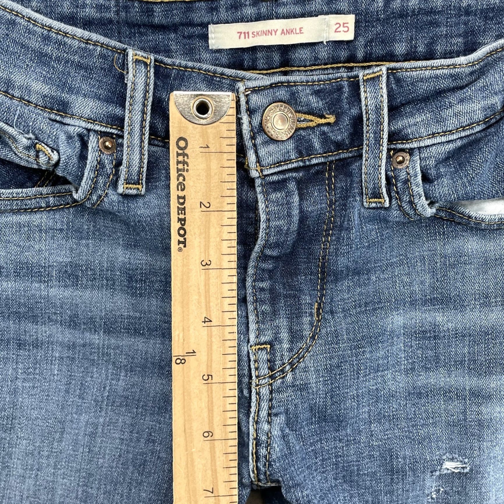Levi's Levi's Denim Jean Shorts Lot 2 Women 24 Slim Bermuda Cut-Off Preppy Y2K 90's Retro Academia Blue 5-Pocket Size 42" / US 20 - 6 Thumbnail