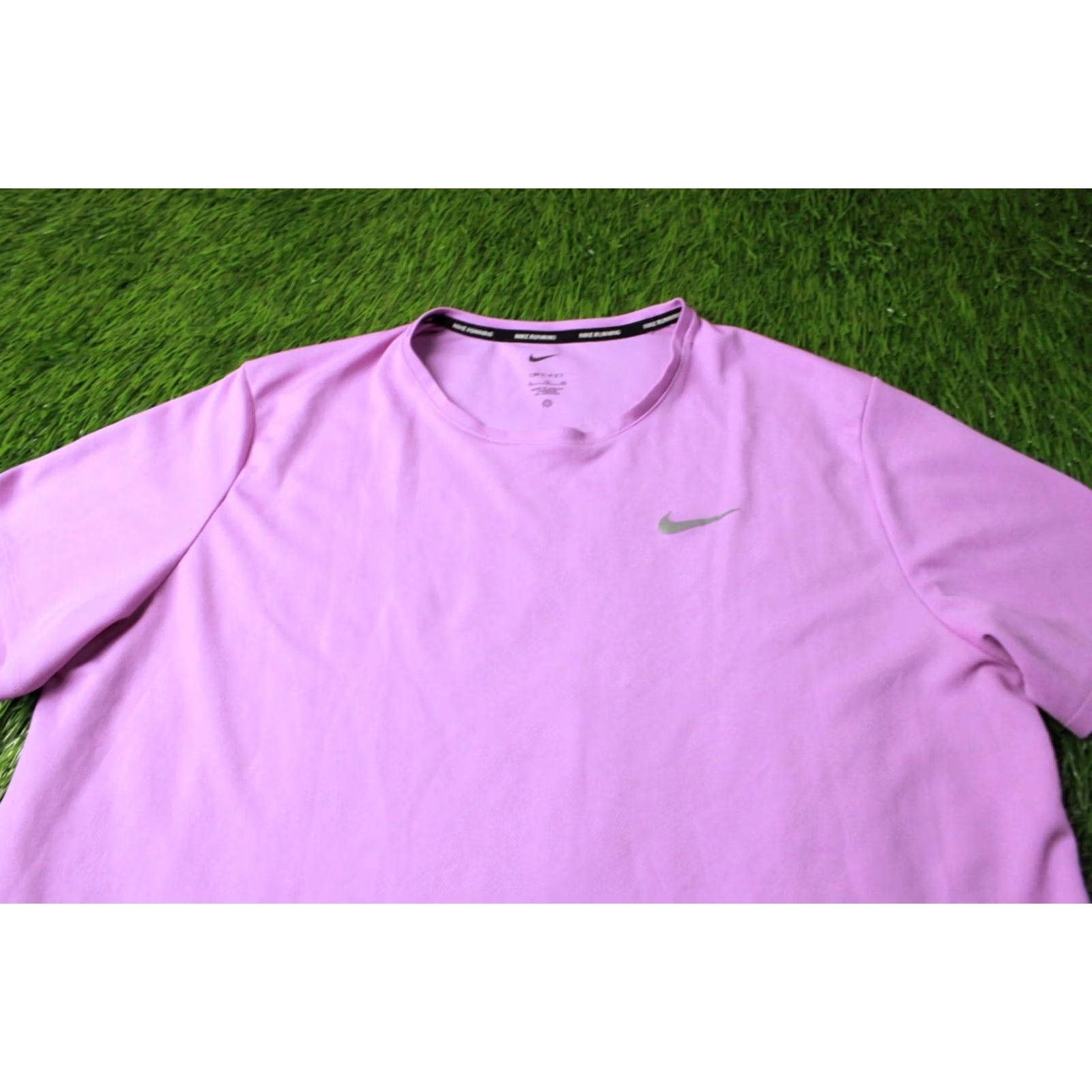 Nike NIKE DRI-FIT MILER RUNNING 2023 MEN SHIRT XL Purple XS? Size US XL / EU 56 / 4 - 2 Thumbnail