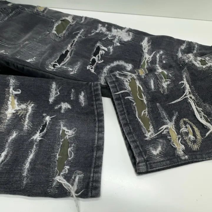 Other Givenchy Givenchy SS23 Black Ripped Jeans for Men -2507 Size US 31 - 8 Thumbnail