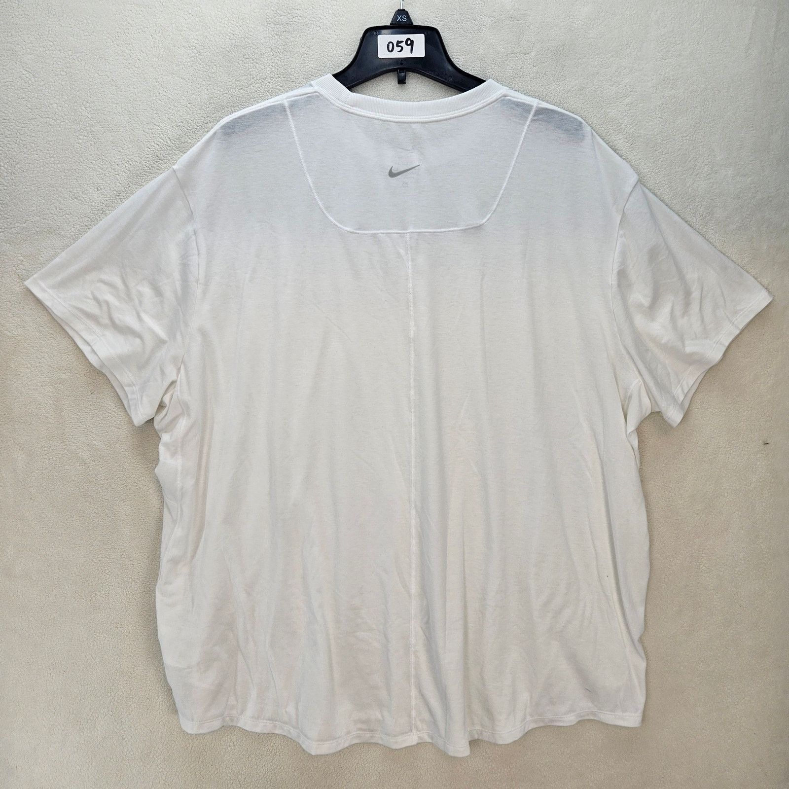 Nike NIKE WOMEN'S XXL LOOSE FIT IVORY WHITE TSHIRT FN2814-100 Size XXL / US 16-18 / IT 52-54 - 5 Thumbnail