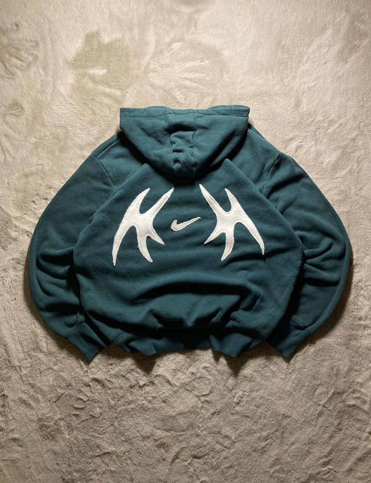 Nike × Vintage ⛩️nike hoodie custom vintage y2k center logo fleece rare 1of1 Size US L / EU 52-54 / 3 - 1 Thumbnail