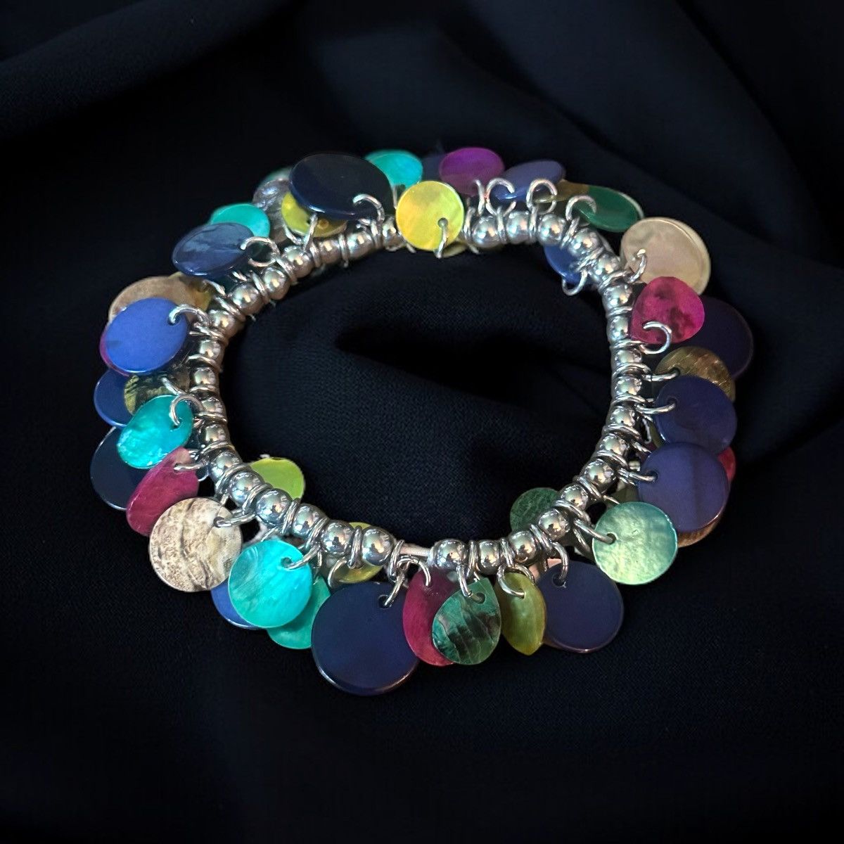 Other Lia Sophia Prismatic dyed shell charm stretch bracelet Size ONE SIZE - 1 Thumbnail