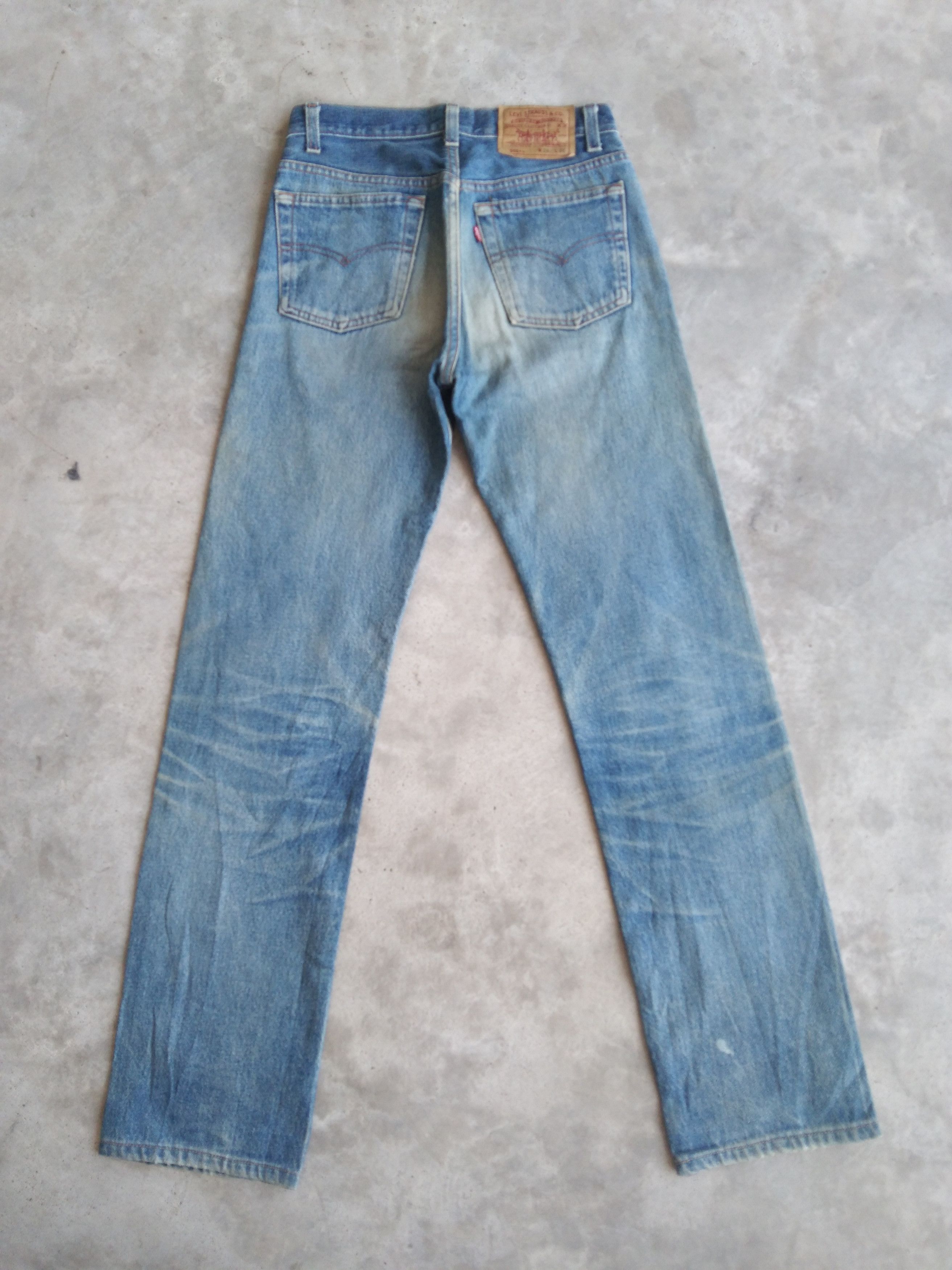 Levi's 90s Vintage Levi's 501 xx Made In USA Distressed Jeans 28x32 Size US 28 / EU 44 - 2 Thumbnail