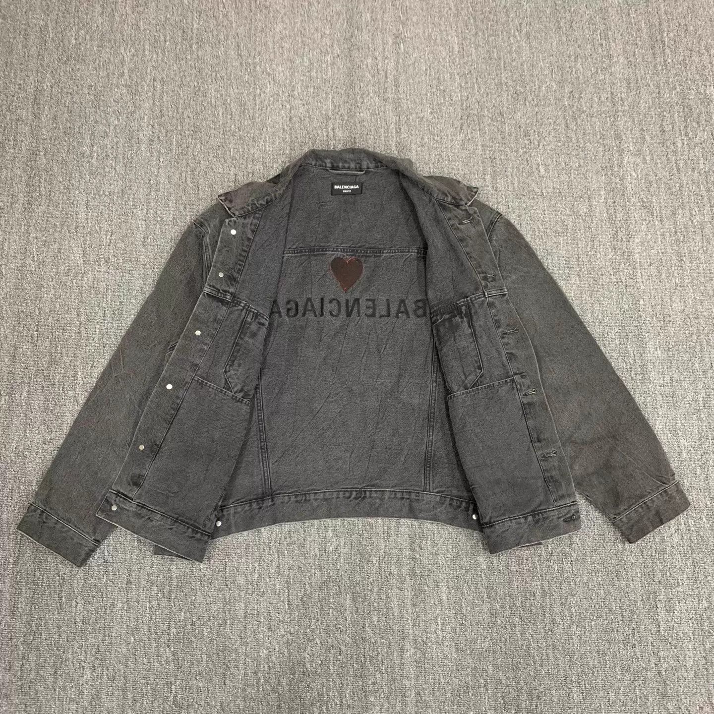 Balenciaga Balenciaga Washed Black Embroidered Denim Jacket S 98 New Size US S / EU 44-46 / 1 - 7 Thumbnail