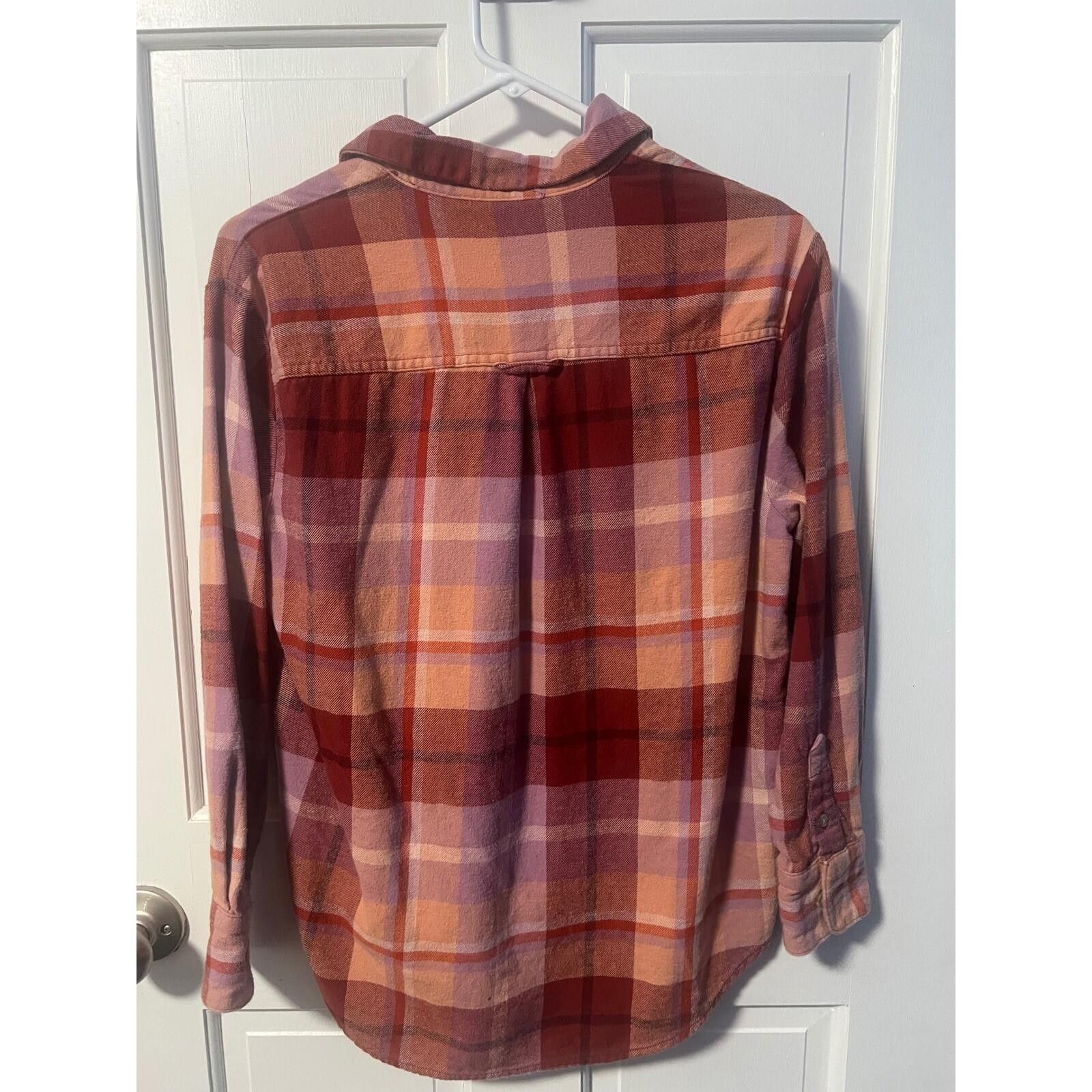 Old Navy Old Navy Flannel Boyfriend Shirt Womens XS Pink Plaid Size XS / US 0-2 / IT 36-38 - 4 Thumbnail