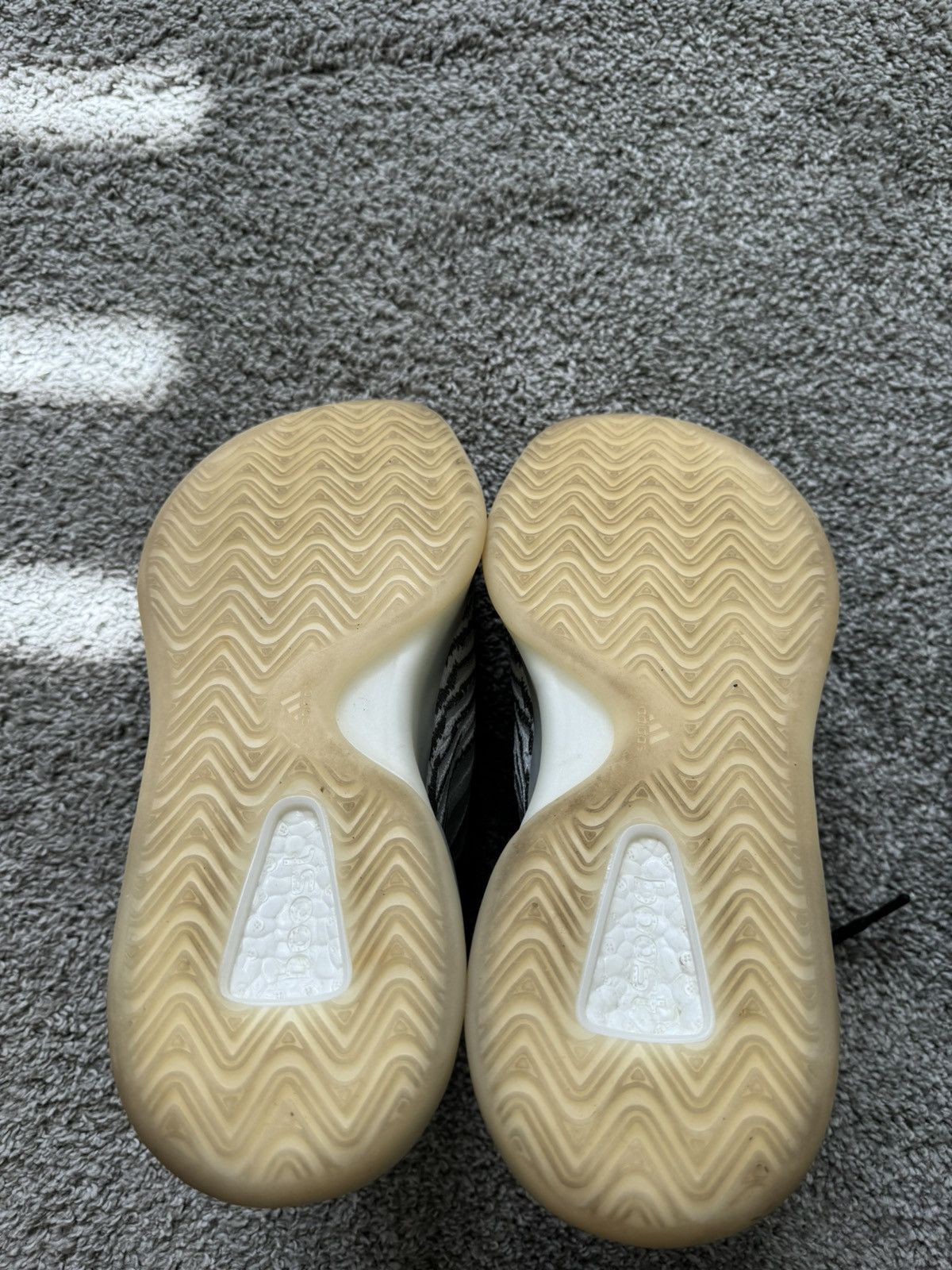 Adidas Adidas Yeezy QNTM Size US 10 / EU 43 - 3 Thumbnail