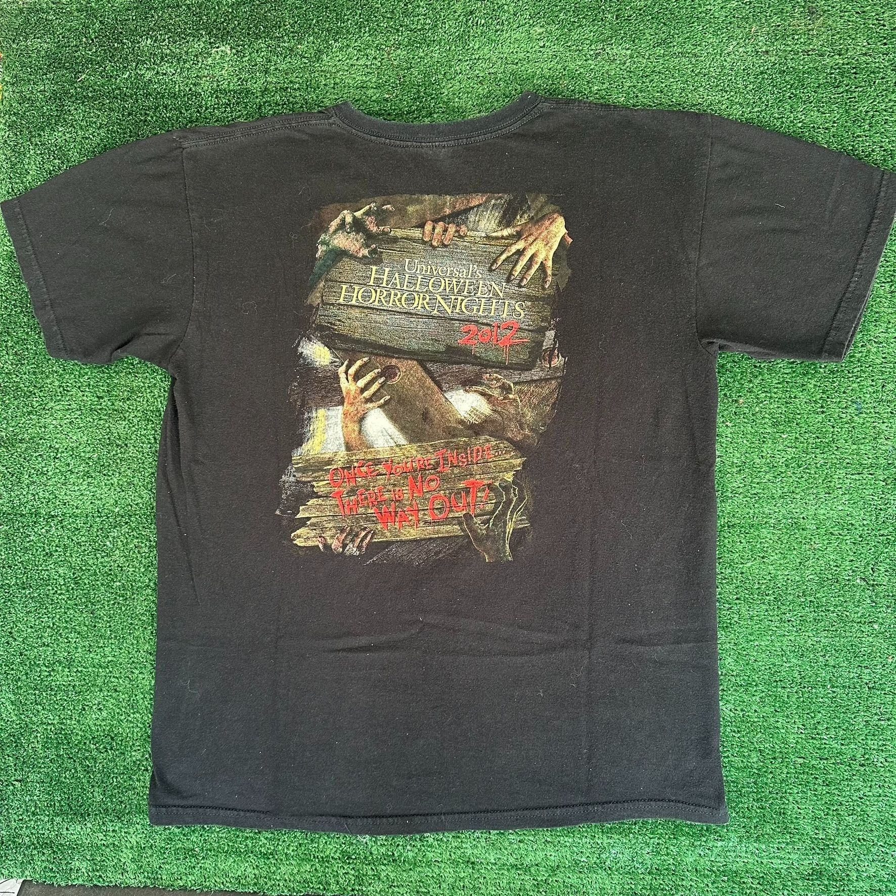 Anvil Vintage Y2K Universal Halloween Horror Nights Staff T-Shirt Size US L / EU 52-54 / 3 - 1 Thumbnail