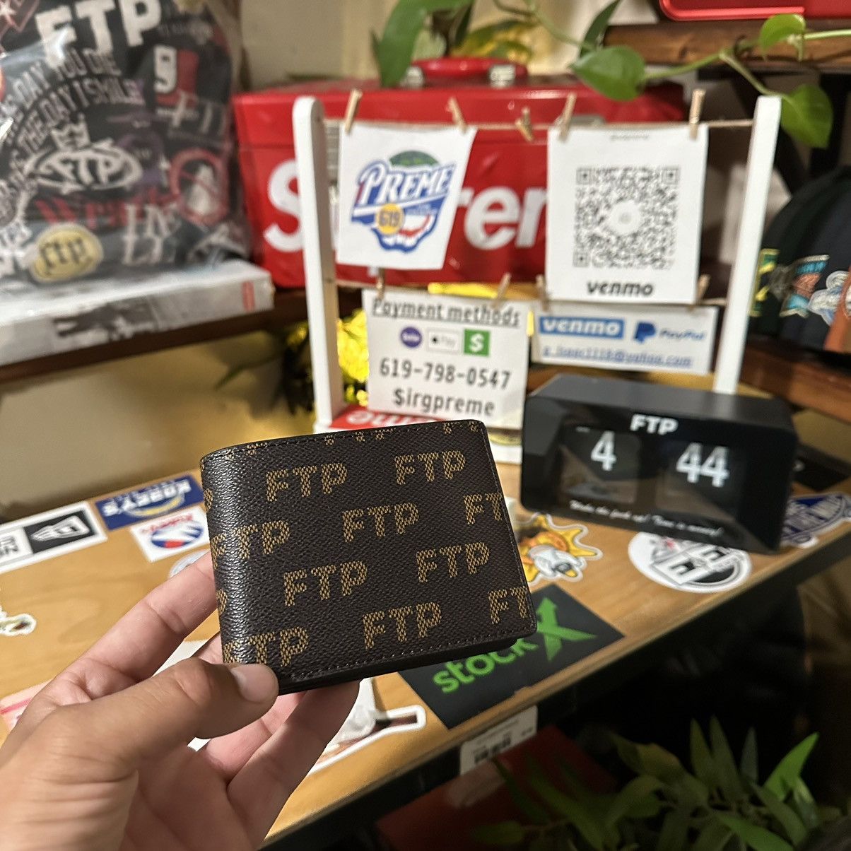 Fuck The Population FTP Damier LOGO RÉPÉTÉ WALLET (BROWN) Size ONE SIZE - 3 Thumbnail