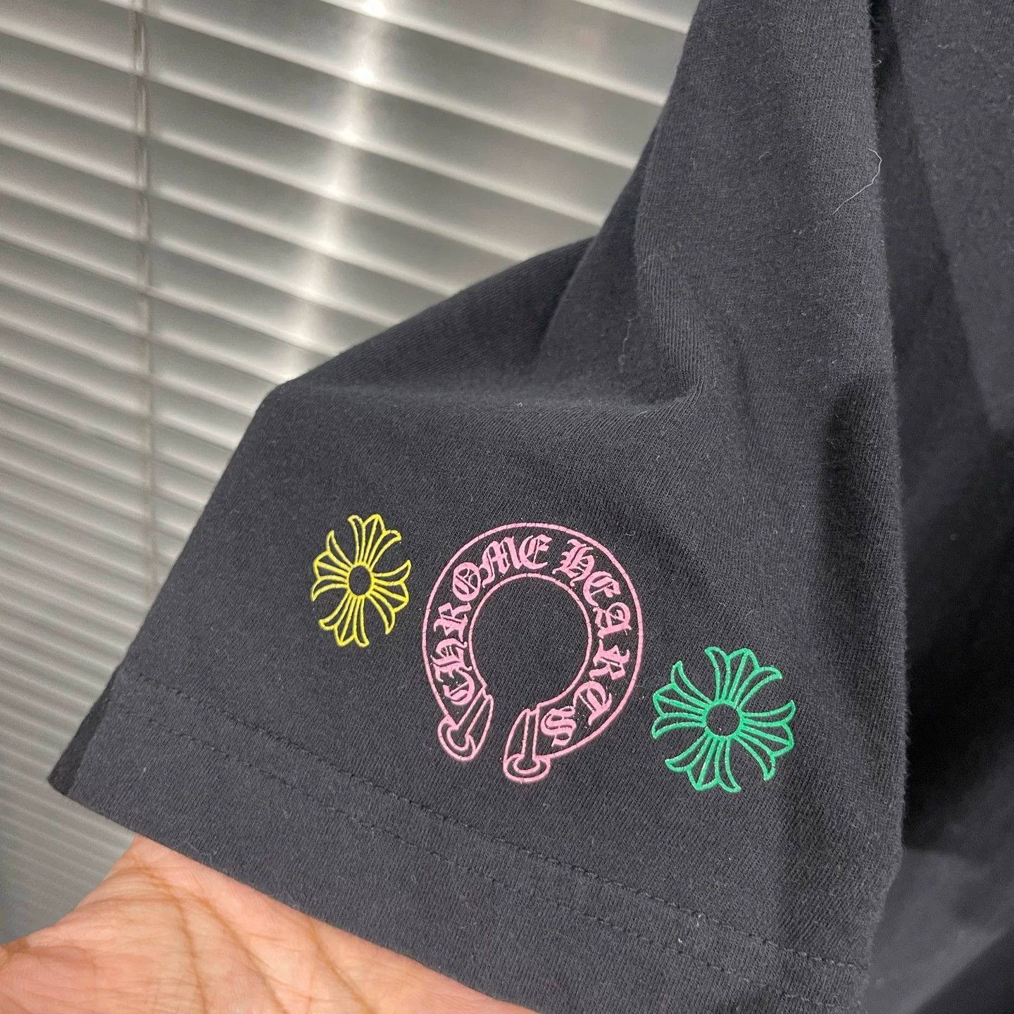 Chrome Hearts Chrome Hearts Black Cross SS Rainbow Phantom L 99N Size US L / EU 52-54 / 3 - 5 Thumbnail