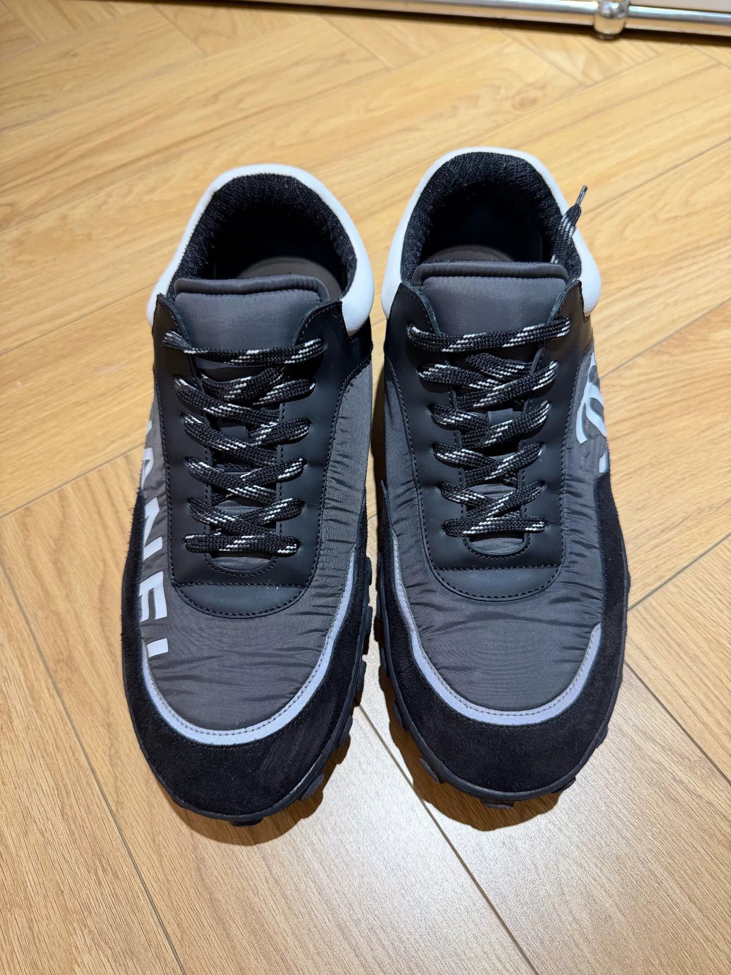 Chanel Chanel Black and White Athletic Sneakers Size US 9 / EU 42 - 1 Thumbnail