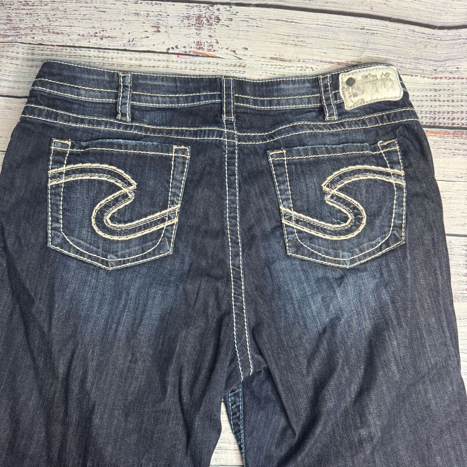 Silver Jeans Co. Silver Jeans Company Natsuki Capri Stitch Pocket 20 Size 42" / US 20 - 2 Thumbnail