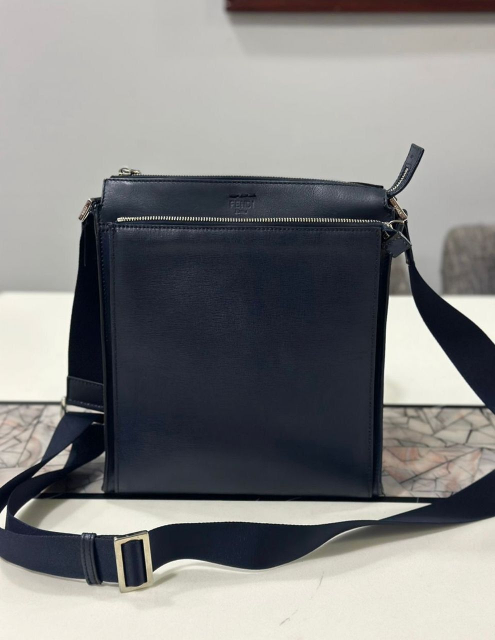 Fendi Authentic FENDI ROMA Leather Shoulder Bag Crossbody Bag Size ONE SIZE - 17 Thumbnail