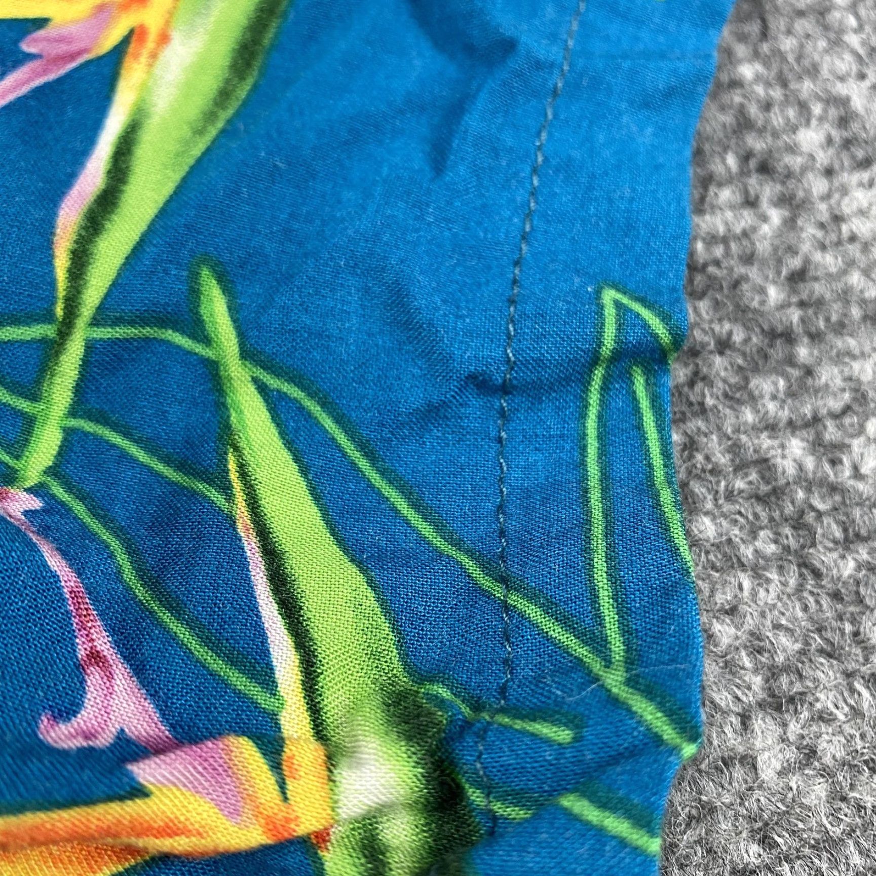 Hilo Hattie VINTAGE Hilo Hattie Hawaiian Shirt Mens XL Blue Aloha Floral Paper Made Hawaii Size US L / EU 52-54 / 3 - 3 Thumbnail