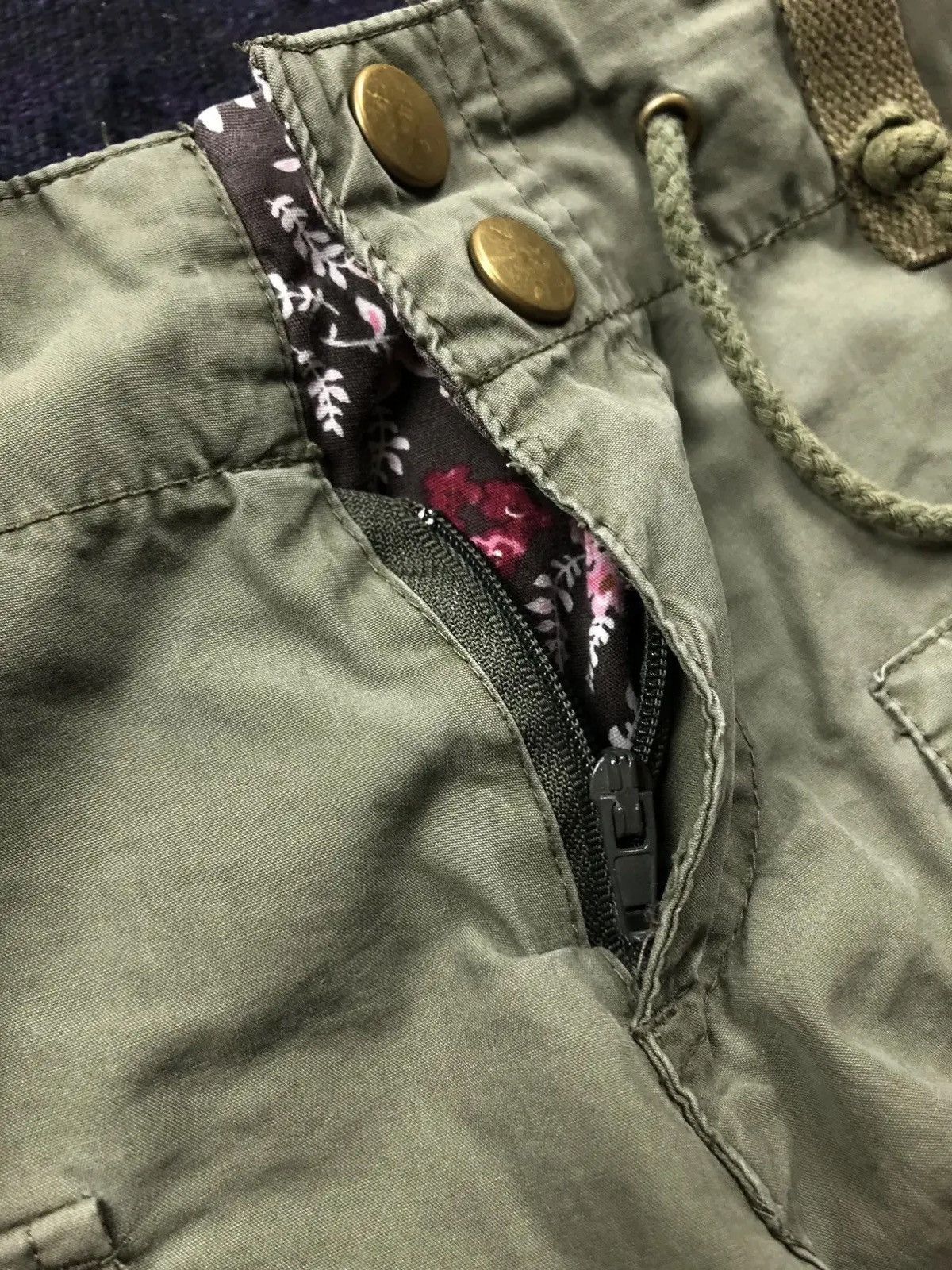 Pepe Jeans PEPE JEANS Vintage Streetwear Avantgarde Multi-pocket Y2k Size 28" / US 6 / IT 42 - 16 Thumbnail