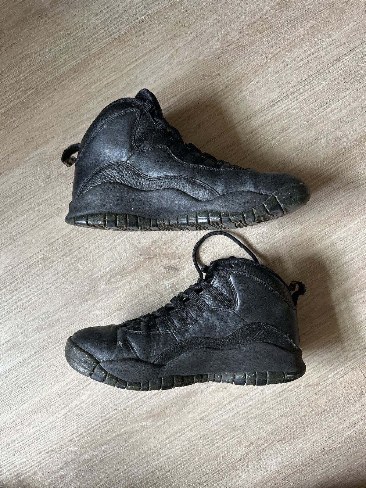 Jordan Brand × Nike Air Jordan Retro 10 - NYC Size US 8 / EU 41 - 6 Thumbnail