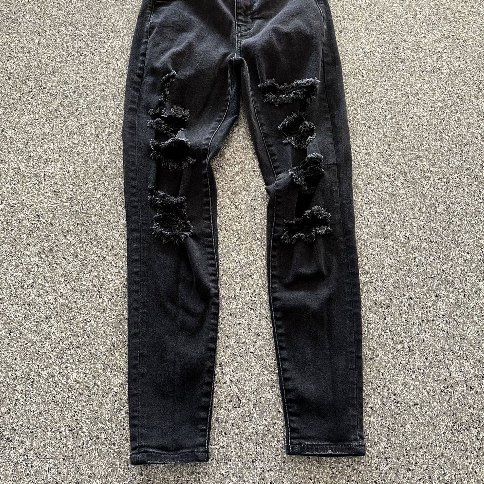 American Eagle Outfitters American Eagle Outfitters Jegging Black High Rise Distressed 4 26x26 Womens Jeans Size 26" / US 2 / IT 38 - 3 Thumbnail